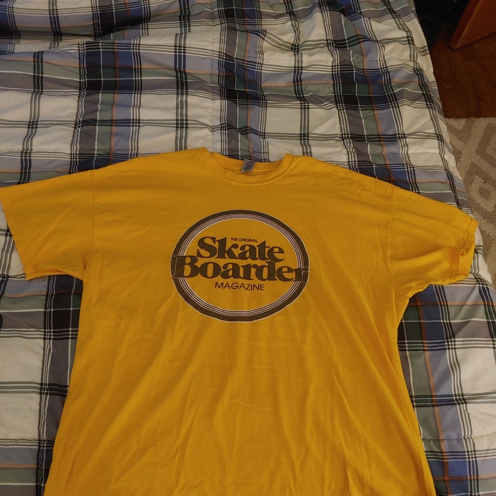 Mens Skateboarder Magazine tee XXL